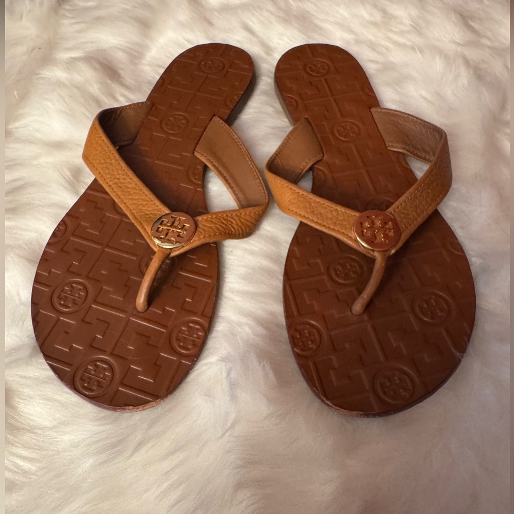 Tory Burch Brown Flip Flops Size 8